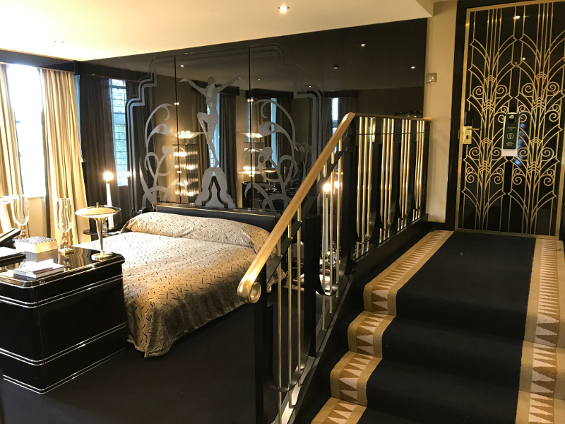 after-full-room-refurbishment-london-kensington