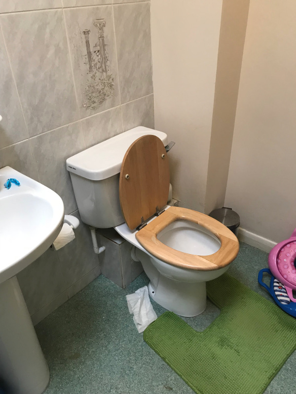 before-full-bathroom-refurbishment-london-ealing-area